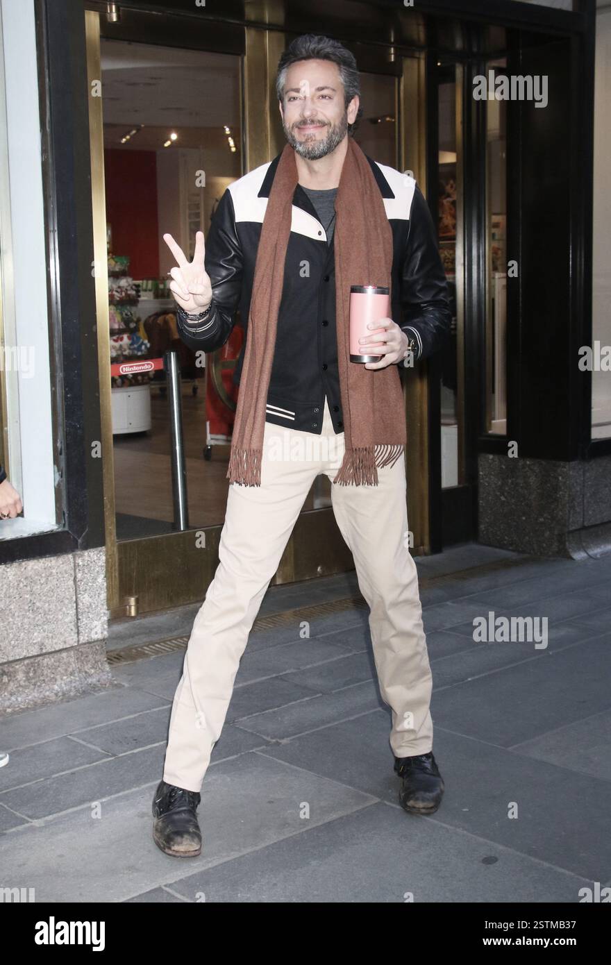 New York, New York, Stati Uniti. 18 febbraio 2025. Zachary Levi ha visto uscire dal Today Show della NBC il 18 febbraio 2025 Credit: RW/Media Punch/Alamy Live News Foto Stock