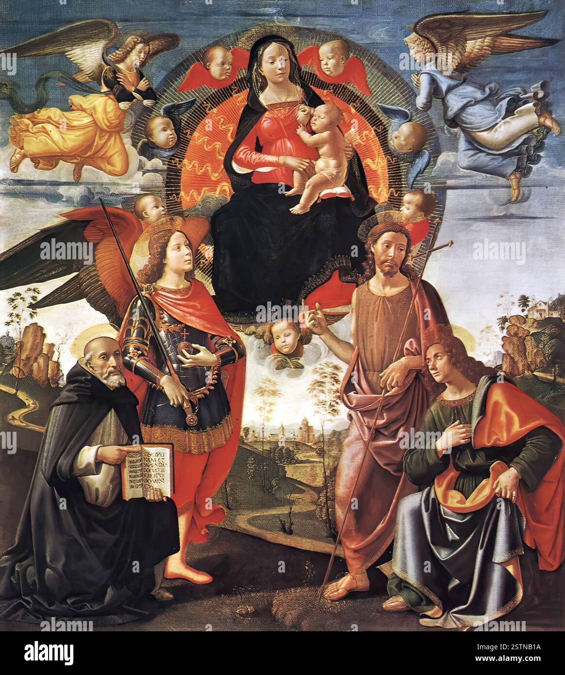 GHIRLANDAIO, Domenico (1449, Firenze, d. 1494, Firenze) Madonna in Gloria con Santi 1490-96 Tempera su legno, 221 x 198 cm alte Pinakothek, Monaco di Baviera il più grande successo del Ghirlandaio fu la decorazione di cappelle prevalentemente private con affreschi monumentali. Gli arredi di una cappella includevano anche una pala d'altare, e normalmente questo consisteva in un dipinto di altare. Le pale d'altare normalmente rinvenute nell'arte gotica, costituite da diversi pannelli individuali, con immagini dipinte su sfondo dorato, erano in gran parte scomparse al tempo del Ghirlandaio. Un nuovo tipo di pala d'altare era diventato comune: Il Foto Stock