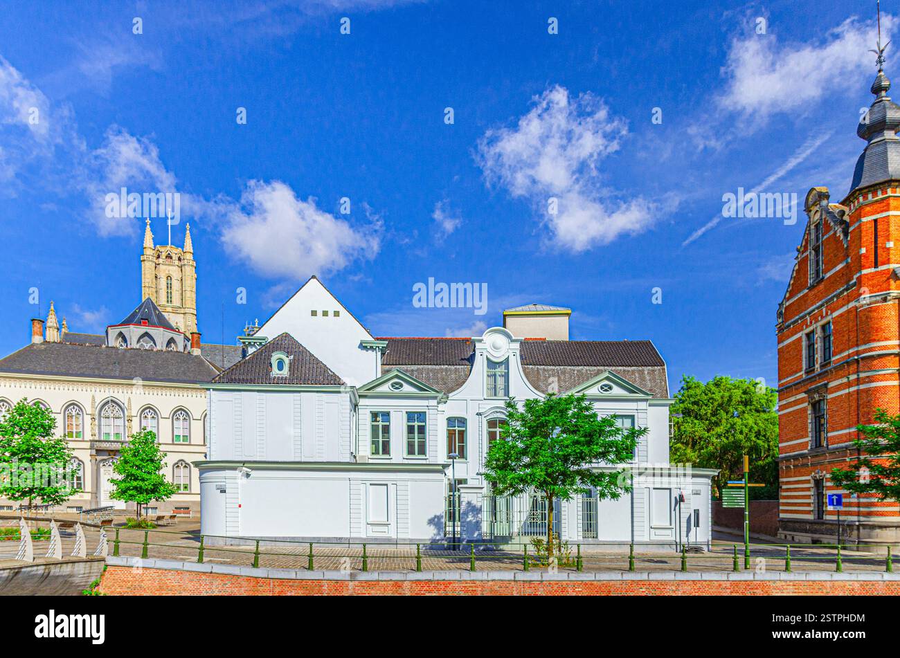 Gouverneurswoning Governatore's House e Palazzo Episcopale, sul lungofiume nel centro storico di Gand, nella provincia delle Fiandre Orientali, Fle Foto Stock
