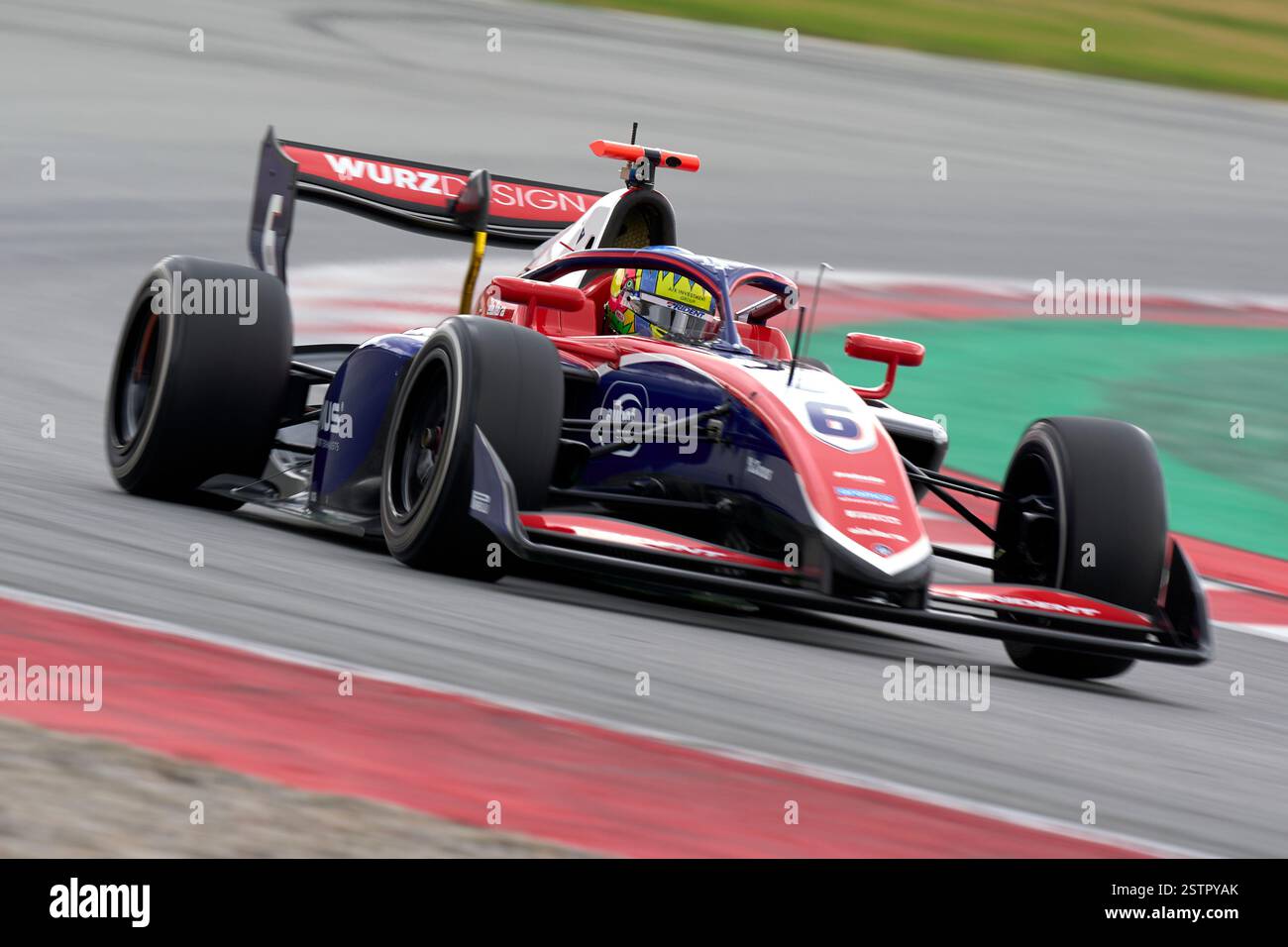 BARCELLONA, SPAGNA - 19 FEBBRAIO: Charlie Wurz dell'Austria e Trident (6) guida in pista durante i test di Formula 3 sul circuito di Barcellona-Catalunya il 19 febbraio 2025 a Barcellona, Spagna. (Foto di Pablo Rodriguez/Quality Sport Images) Foto Stock