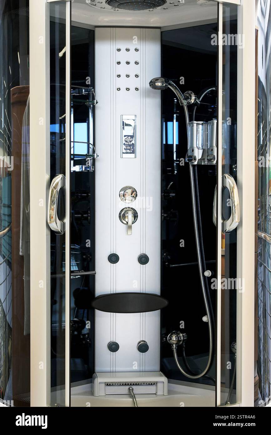 Doccia moderna Foto Stock