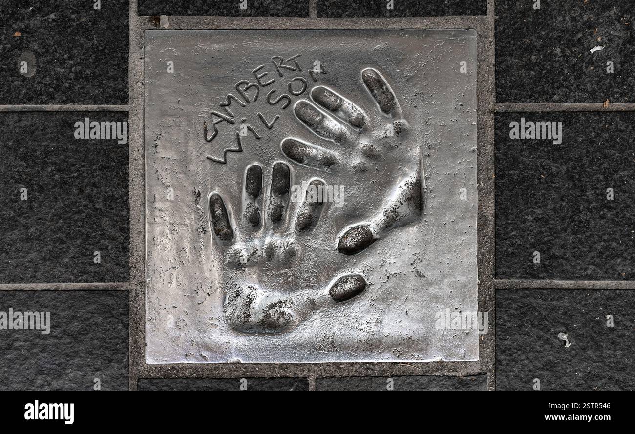 Cannes, Francia - 22.09.2024: Impronta di Lambert Wilson. Foto Stock