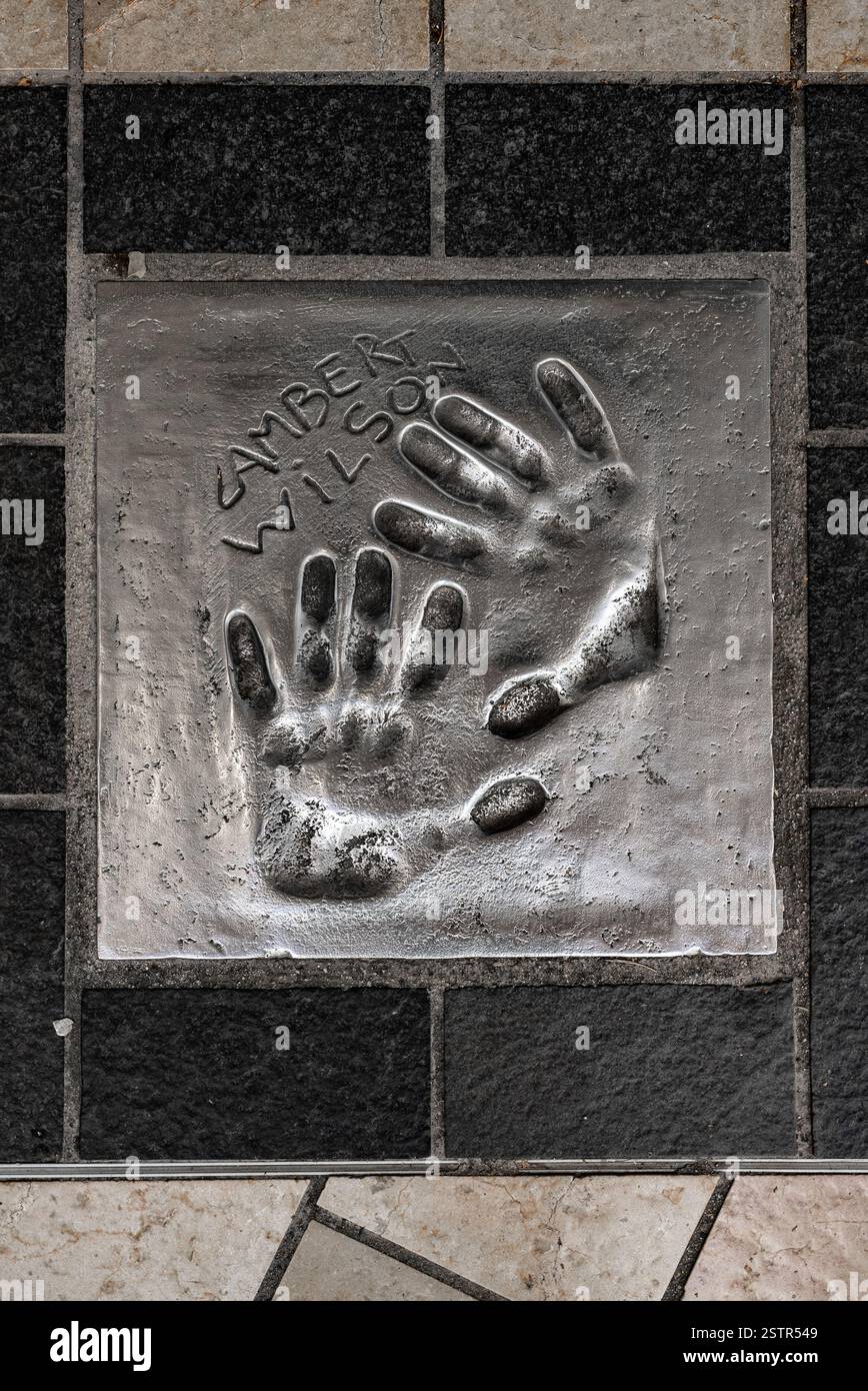 Cannes, Francia - 22.09.2024: Impronta di Lambert Wilson. Foto Stock