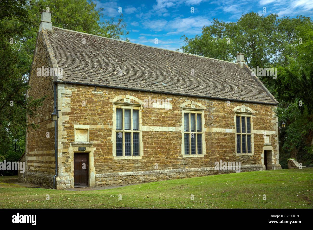 Il vecchio edificio scolastico, Oakham, Rutland, England, Regno Unito Foto Stock