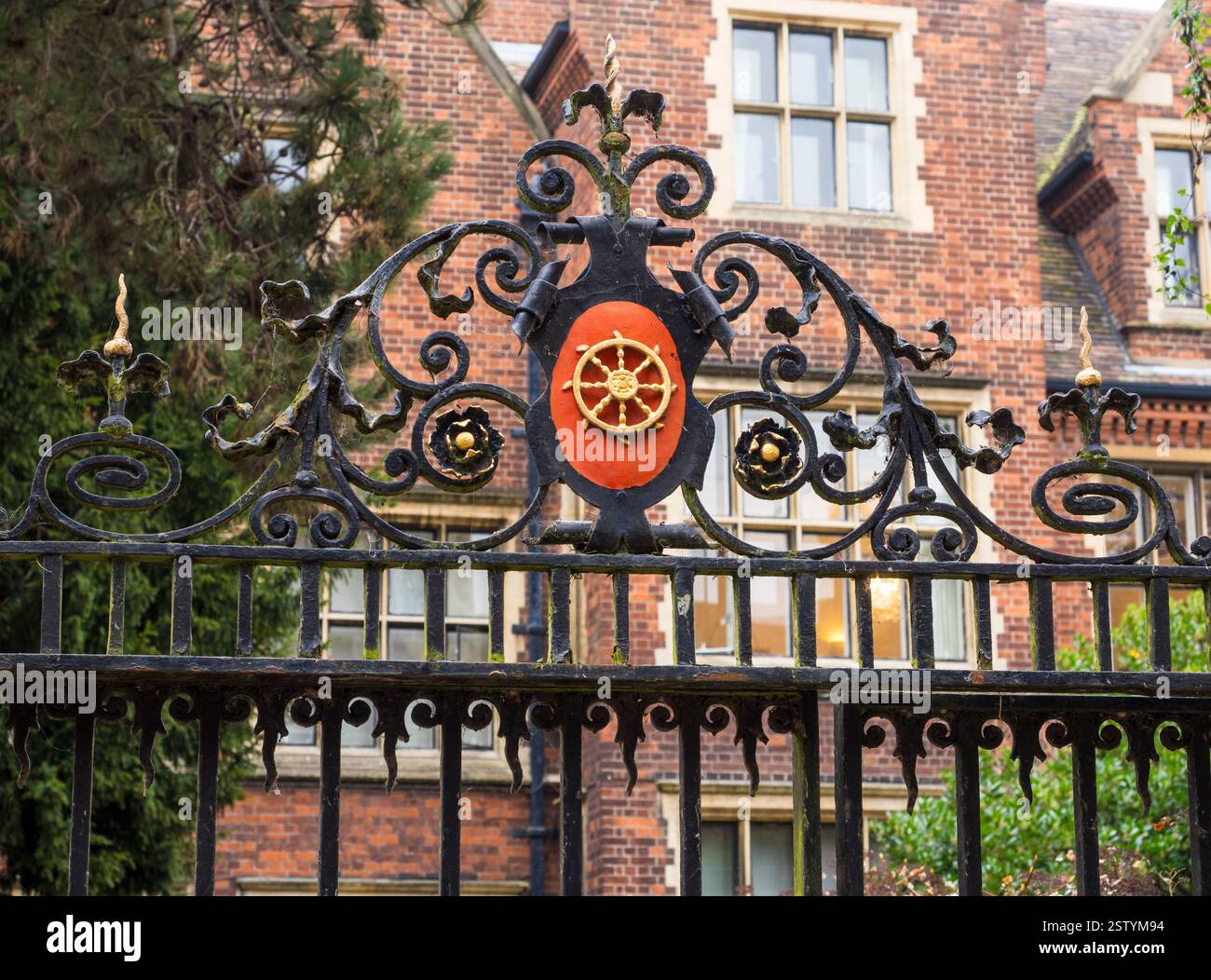 Giacca d'armi, ingresso, Queens Lane, St Catherines College, Università di Cambridge, Cambridge, Cambridgeshire, Inghilterra, Regno Unito, Gran Bretagna. Foto Stock