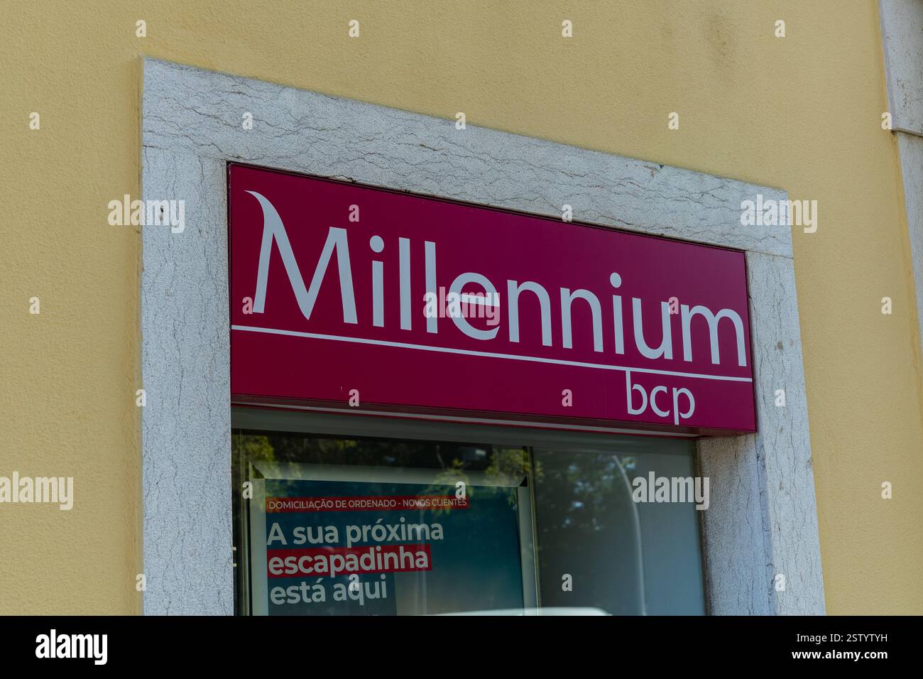 Simbolo del Millennium bcp. La Banca commerciale portoghese è stata fondata nel 1985 ed è la più grande banca privata del paese. Foto Stock