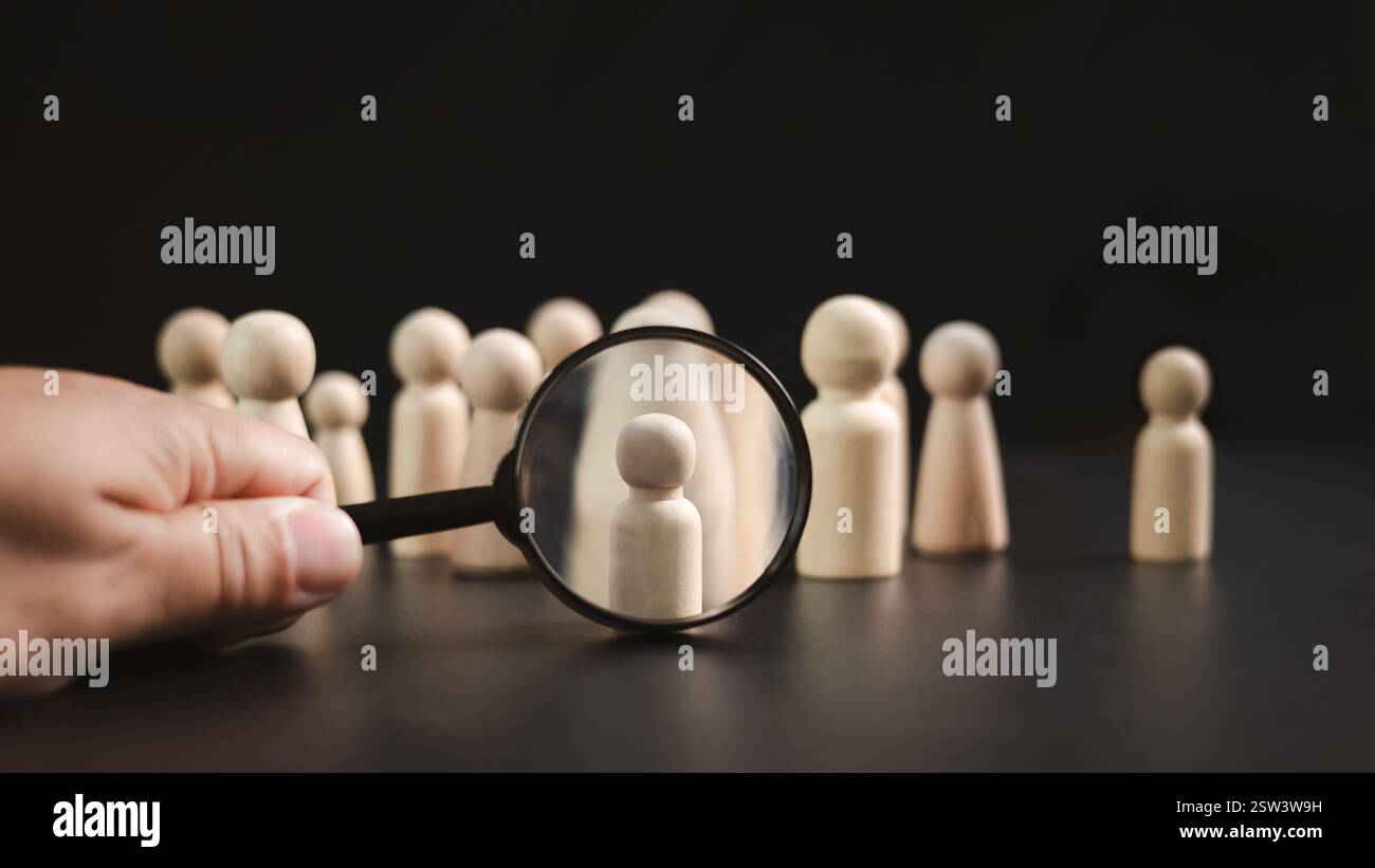 HR, HRM, concetto di gestione delle risorse umane, gestione delle assunzioni, screening delle informazioni sui dipendenti, candidati al lavoro, dipendenti devono completare l'onlin Foto Stock