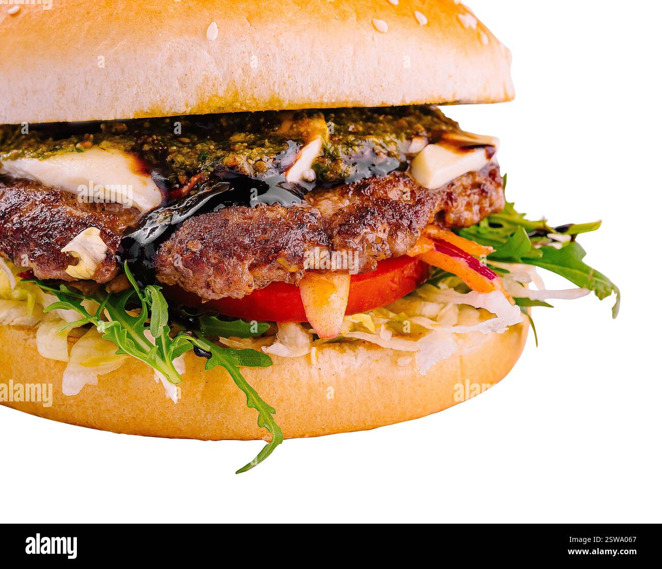 Hamburger di manzo da buongustai isolato su bianco Foto Stock