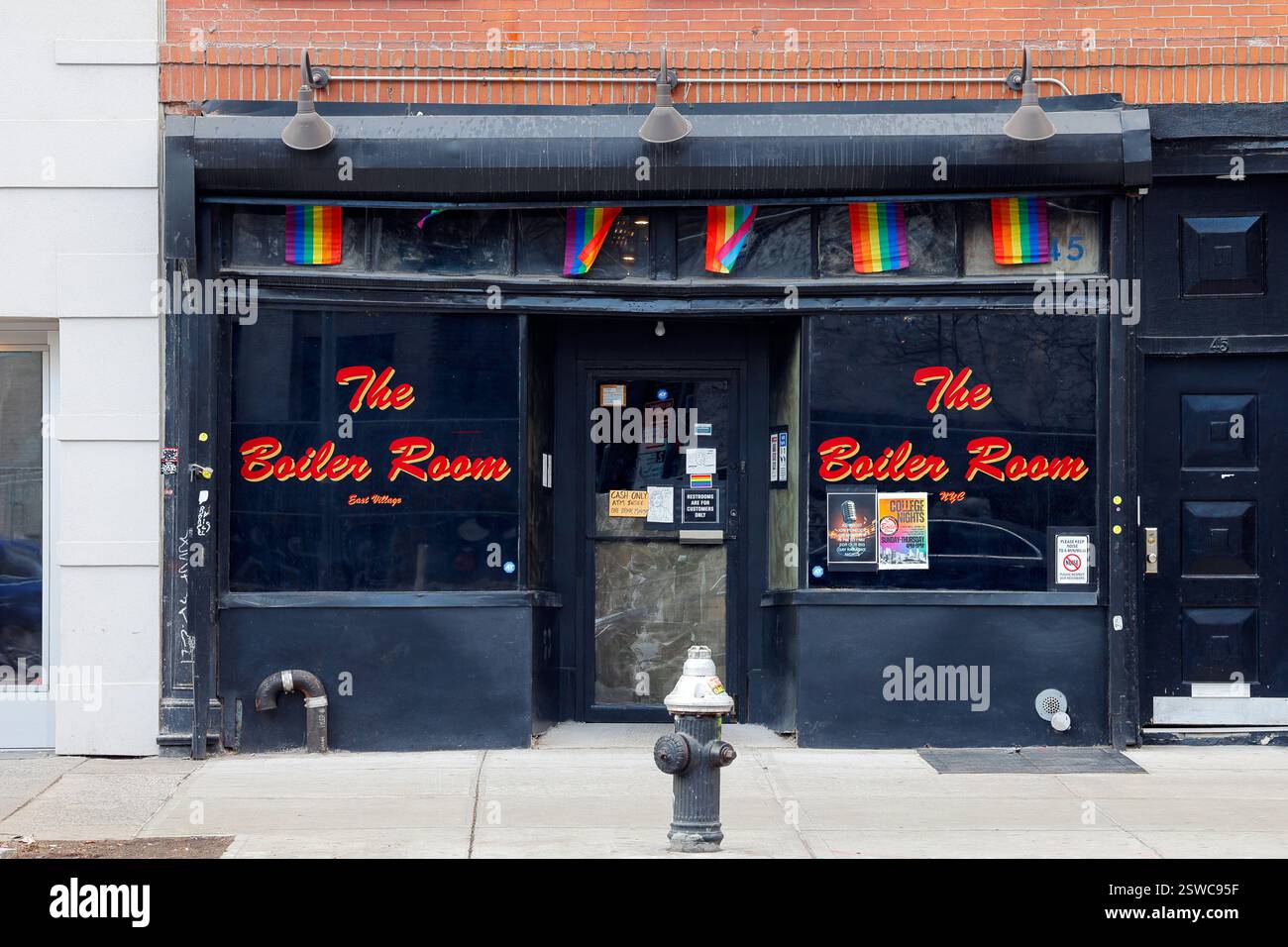The Boiler Room, 45 2nd Ave, New York, New York, NYC foto di un bar gay nel quartiere East Village di Manhattan. Foto Stock