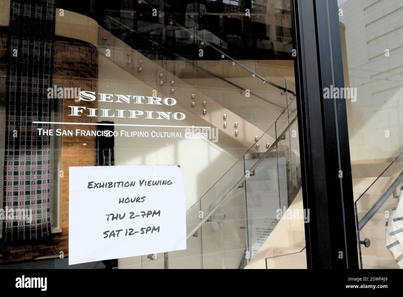 Dentro Filipino; il San Francisco, California Filipino Cultural Center sviluppa e promuove l'apprezzamento delle arti, della cultura e del patrimonio filippino. Foto Stock