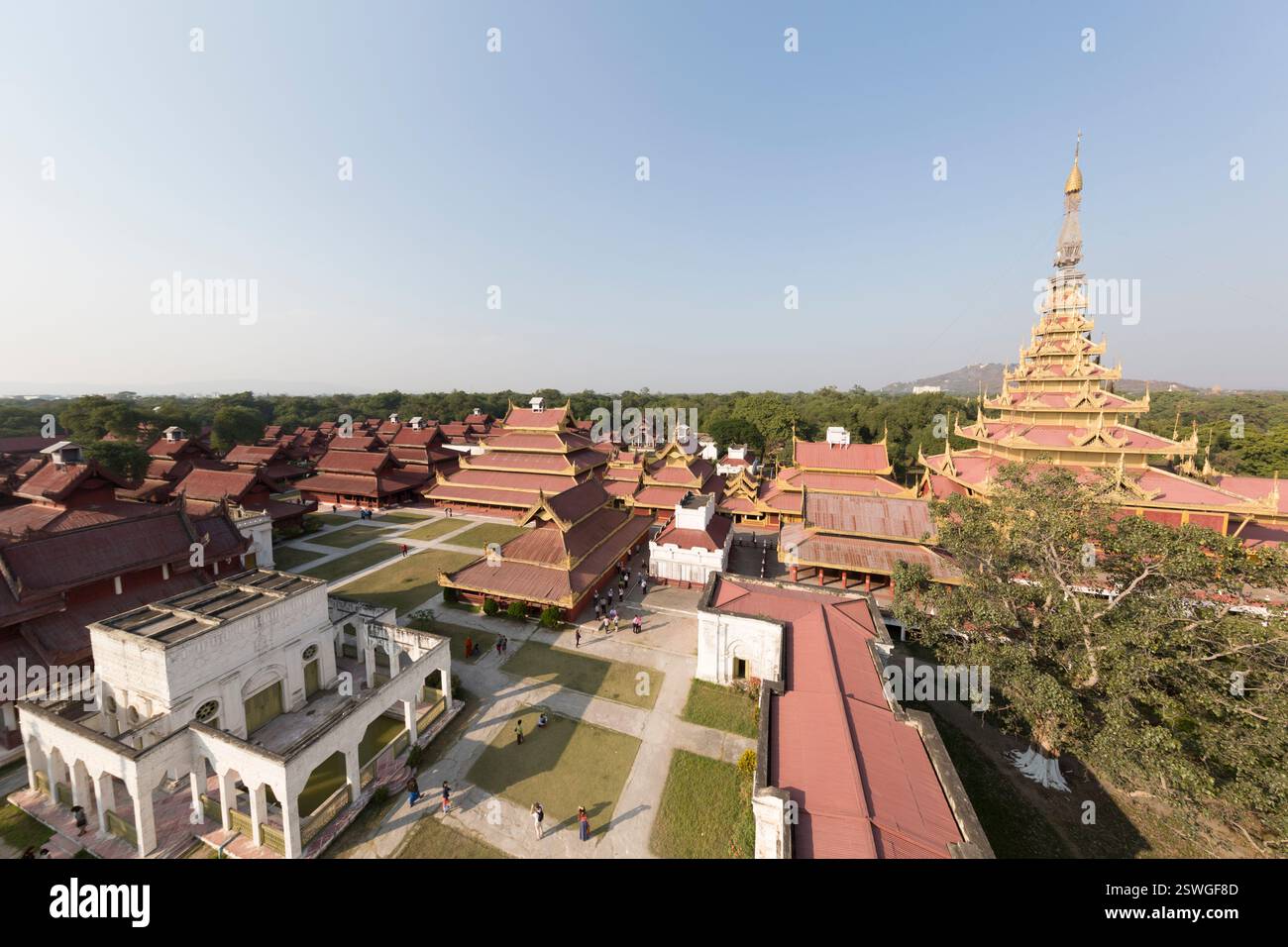 Myanmar, Mandalay, vista sul complesso del Mandalay Palace. Foto Stock