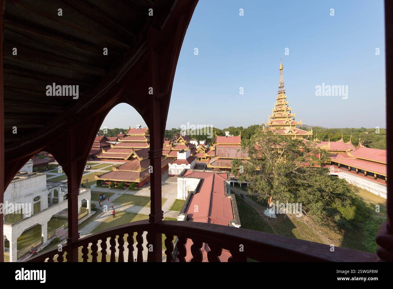 Myanmar, Mandalay, vista sul complesso del Mandalay Palace. Foto Stock