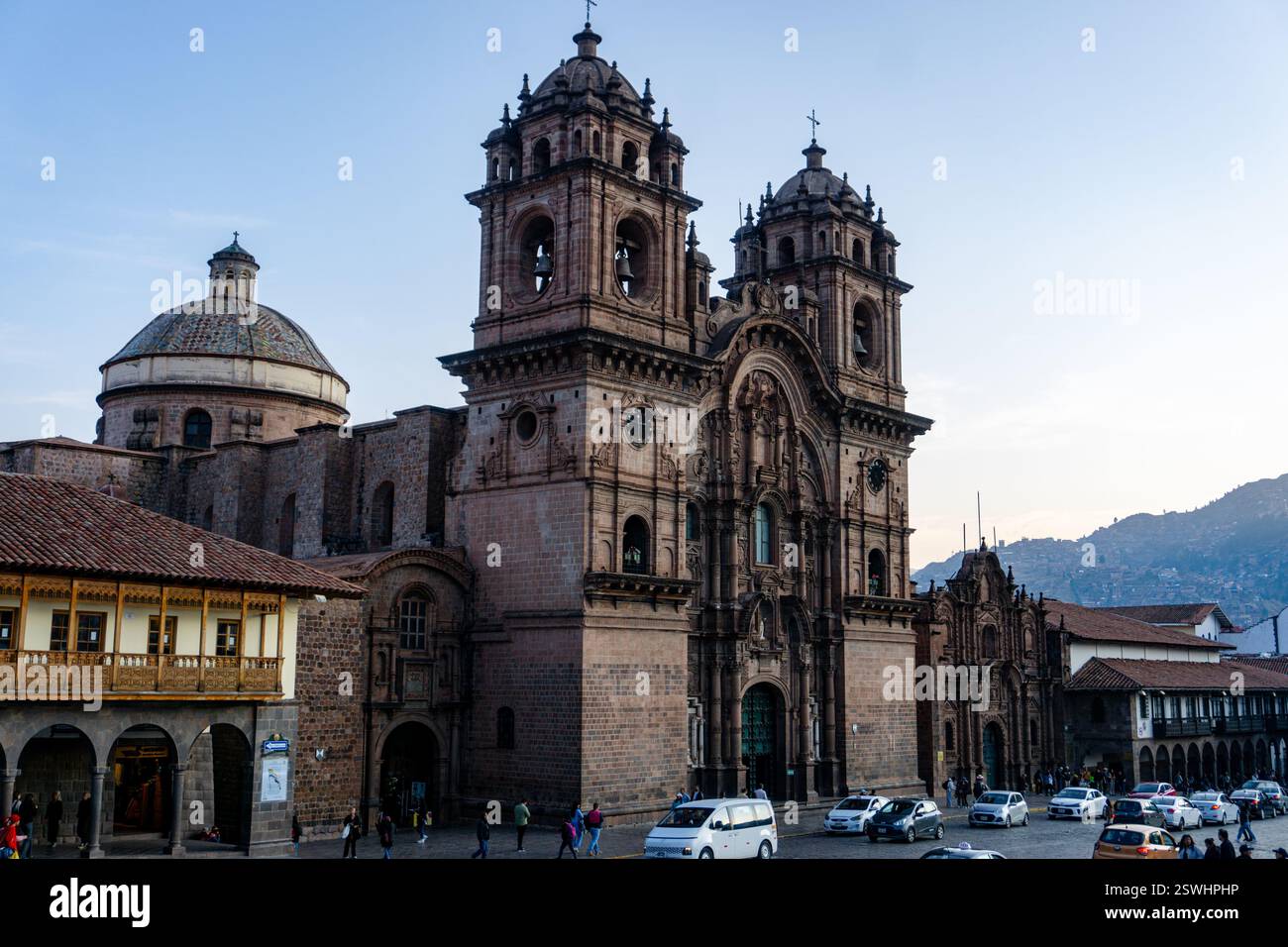Iglesia de la Compañía de Jesús in Plaza de Armas, Cusco, Perù, un capolavoro architettonico coloniale Foto Stock