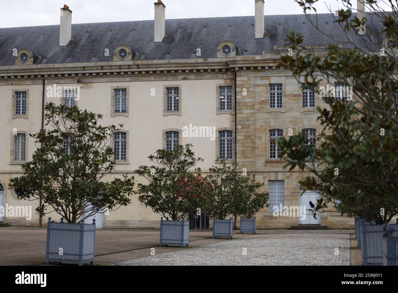 Il Centre National du Costume et de la Scène di Moulins, in Francia, ospita 10.000 costumi dell'Opera di Parigi, della Comédie Franchaise e di altri teatri. Foto Stock