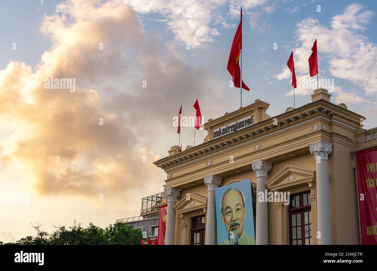Teatro dell'opera hai Phong in Sunsnet Foto Stock
