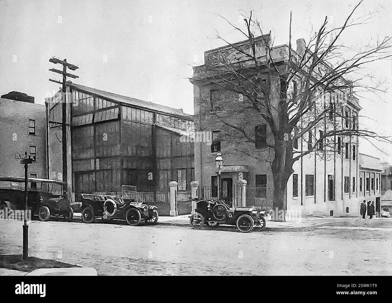 L'Edison Studio a Bedford Park nel Bronx, New York. Vista dello studio, incluso l'edificio principale con struttura in vetro per la messa in scena di set di film interni. Pubblicato sul Nickelodeon, 7 gennaio 1911. Foto Stock