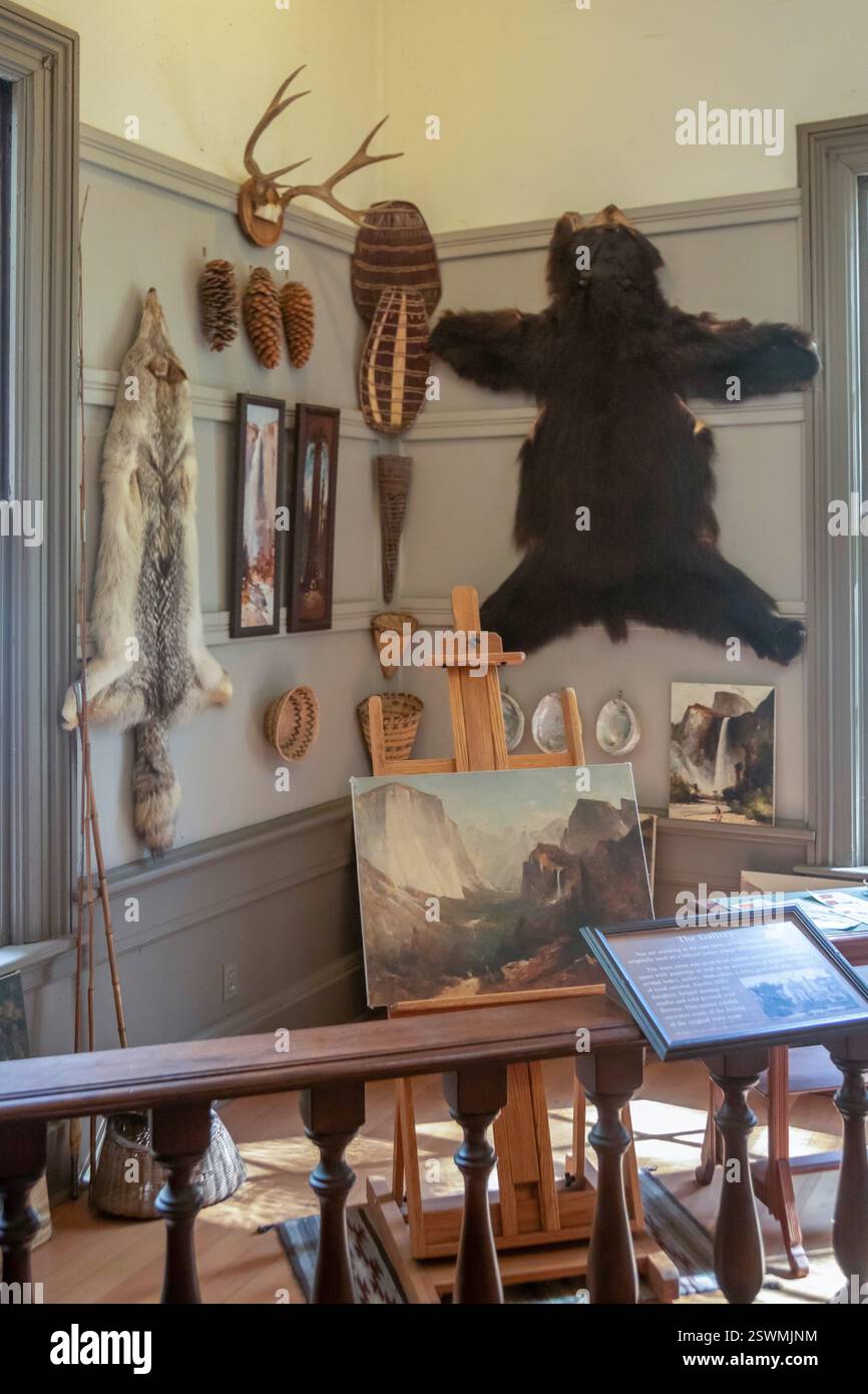 Yosemite National Park, California - The Thomas Hill Studio, che funge anche da centro visitatori di Wawona. Foto Stock