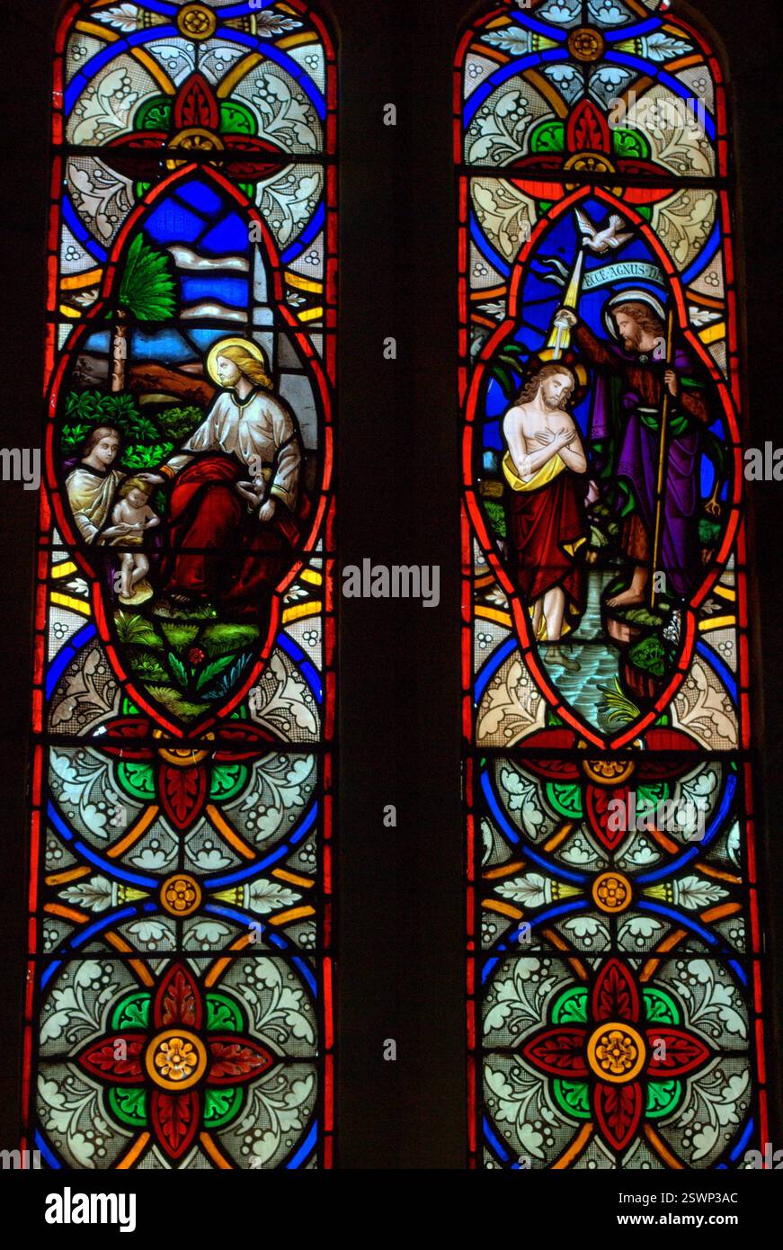 Finestra di vetro colorato Foto Stock