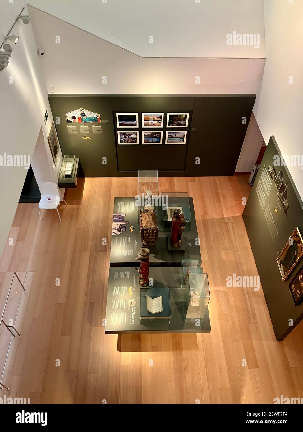 Mostre al Museo das Peregrinacións e de Santiago' (Museo del pellegrinaggio e Santiago), Santiago de Compostela, Galizia, Spagna Foto Stock