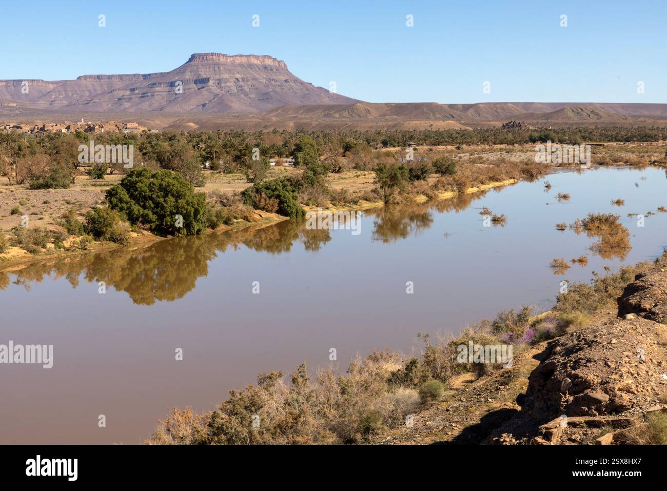 Djbel Bouzeroual è una montagna del Marocco, vicino Zagora. Foto Stock
