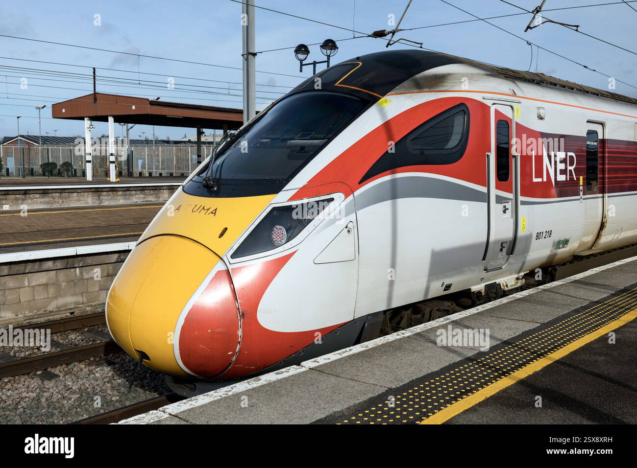 Azuma 801218 al binario 6 della stazione ferroviaria di York. Sabato 22 febbraio 2025. Foto Stock