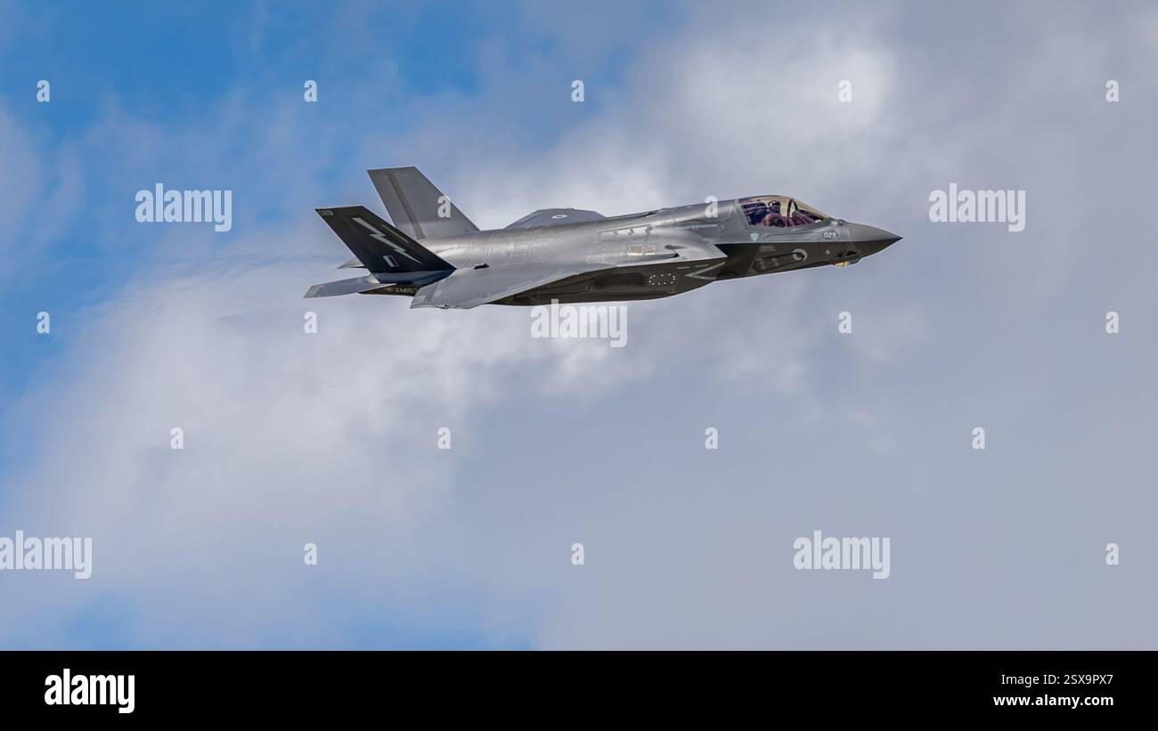 Royal Air Force - Lockheed Martin F-35B Lightning II, aviotrasportato al Royal International Air Tattoo del 2024. Foto Stock