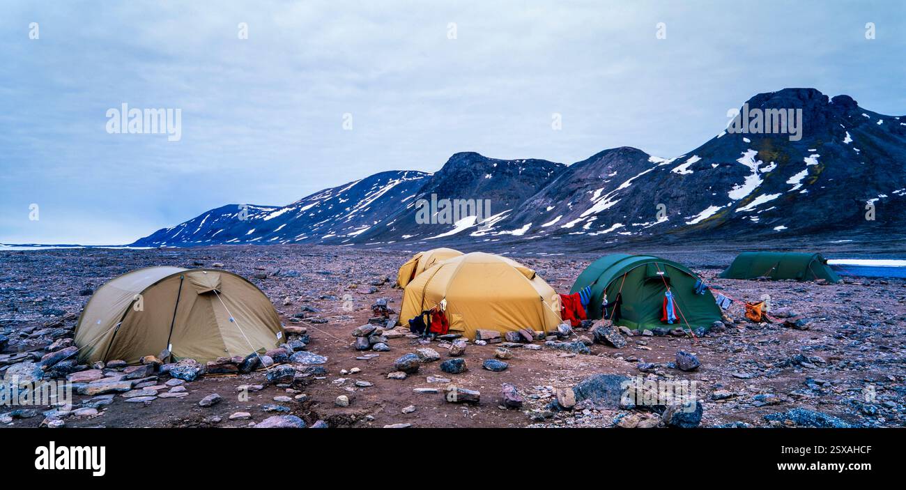 Campo tenda alle Svalbard Foto Stock