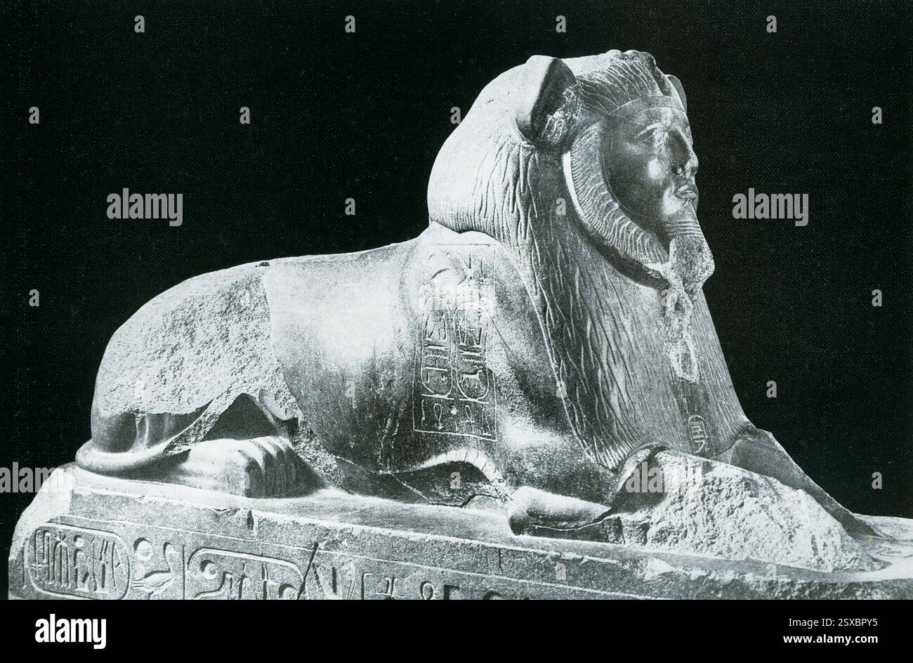 Amenemhet III, nimaatre, Amenemhet III Nimaatre, 1800 a.c. 1700 a.c., XII dinastia, XII dinastia Egitto, tanis, statua Amenemhet III, statua egiziana, sfinge egiziana, sfinge antica, sfinge reclinabile, sfinge egupt, sfinge tanis, antica Grecia, regno medio, medio regno Egitto, statua dell'antico Egitto, statua del re egiziano, re egizio, antico Egitto, archeologia Egitto Foto Stock