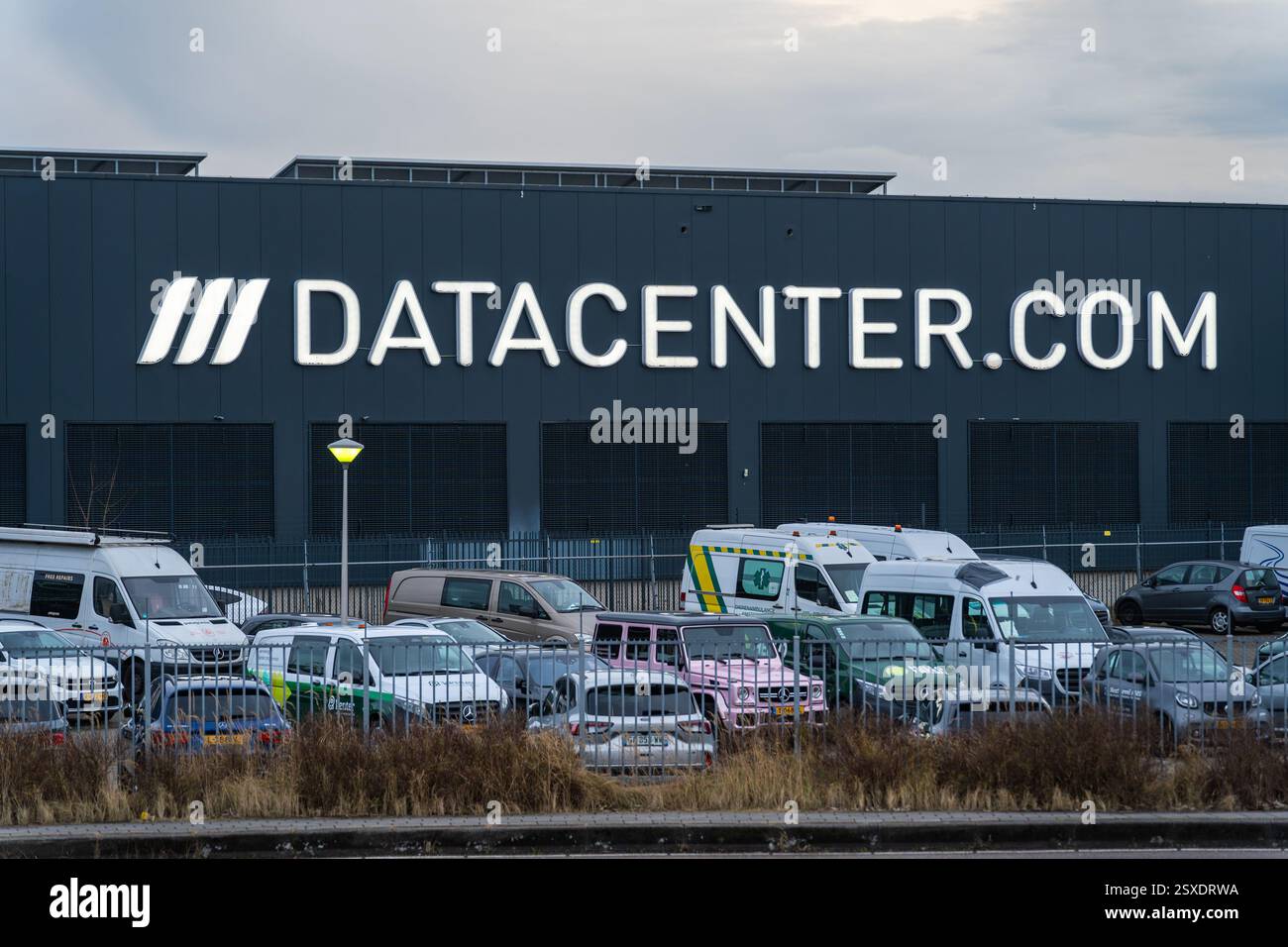 Amsterdam, Paesi Bassi, 21.02.2025, Datacenter Telecommunications service provider di Amsterdam Zuidoost Foto Stock