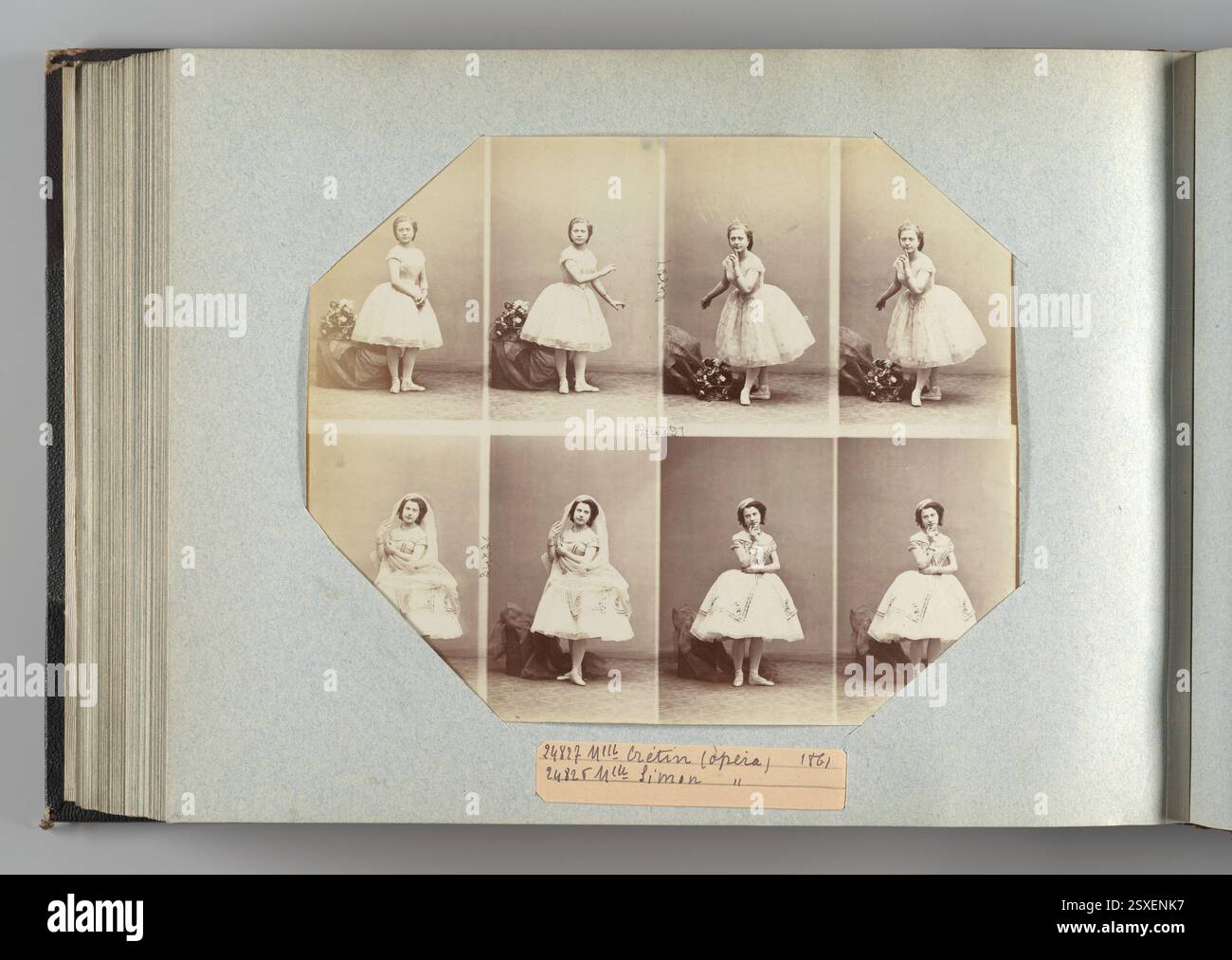 Mlle Crétin; Mlle Simon André-Adolphe-Eugène Disdéri French 1861 Vedi altro. Mlle Crétin; Mlle Simon. André-Adolphe-Eugène Disdéri (francese, Parigi 1819–1889 Parigi). 1861. Stampa albume argento dal vetro negativo. Fotografie Foto Stock