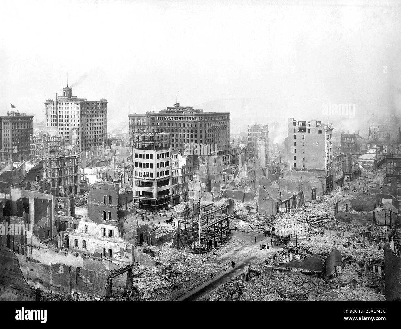 Terremoto di San Francisco. 18 aprile 1906. Rovine nelle vicinanze di Post e Grant Avenue che guardano a nord-est. Foto di H D Chadwick. Foto Stock