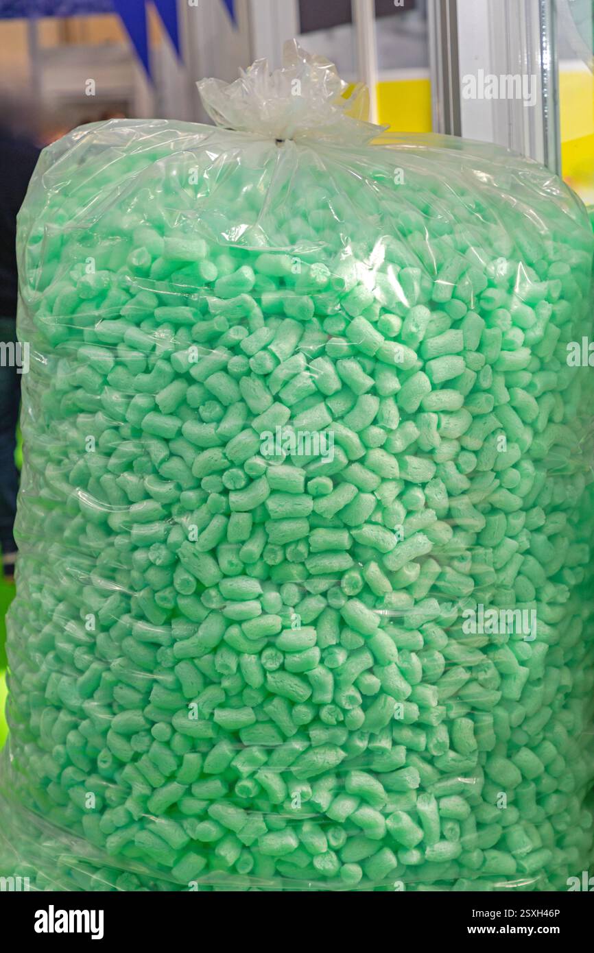 Sacchetto grande di materiale di riempimento biodegradabile per trucioli e dadi Foto Stock