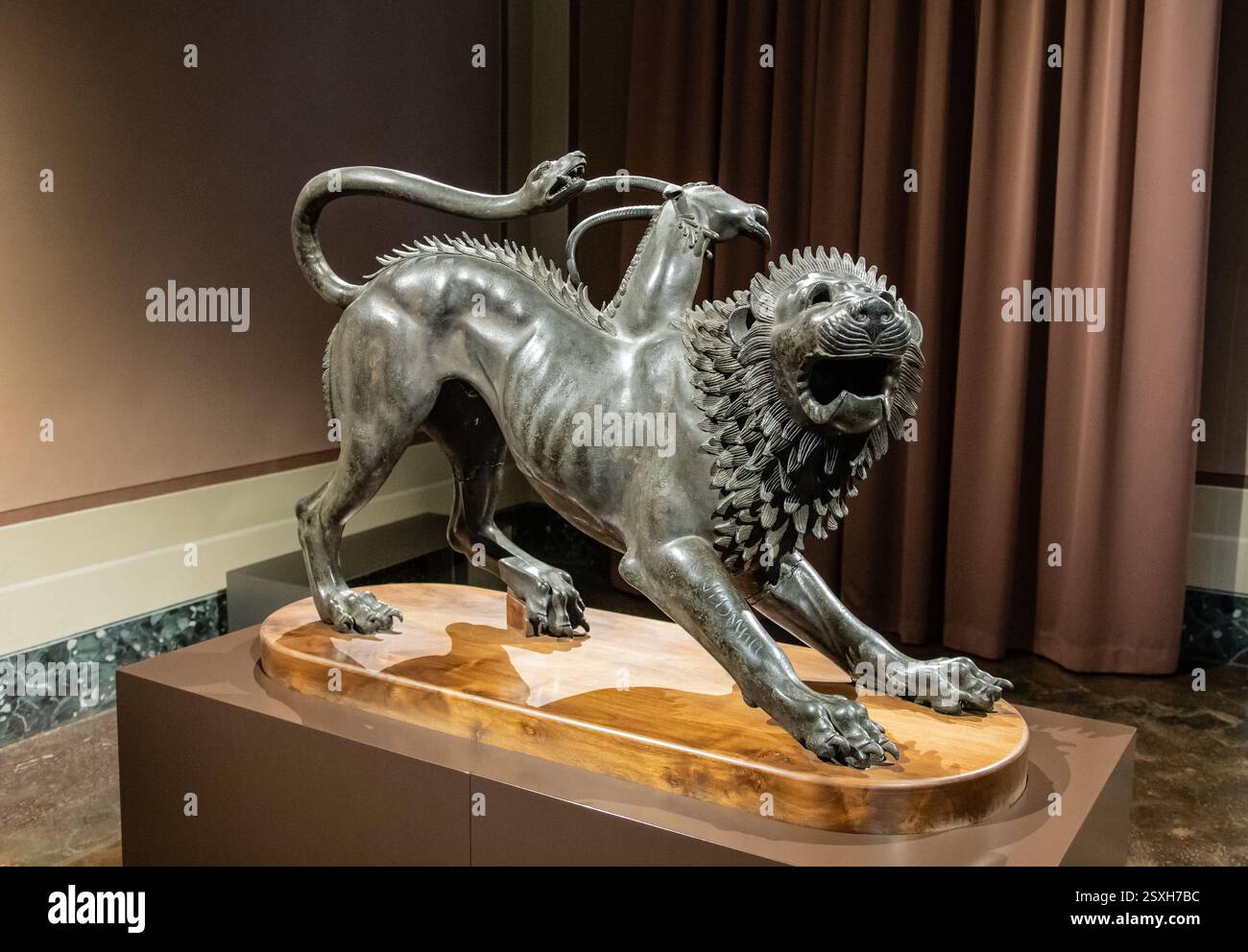Chimera di Arezzo, Museo Archeologico Nazionale, Firenze, Italia Foto Stock