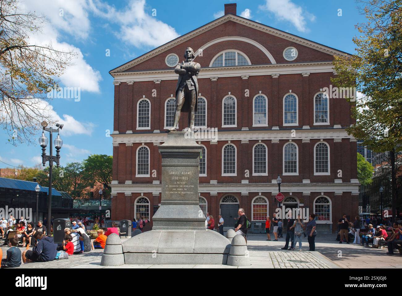 Il Faneuil Hall Marketplace storico edificio in mattoni a Freedom Trail, Boston, Massachusetts, Stati Uniti Foto Stock