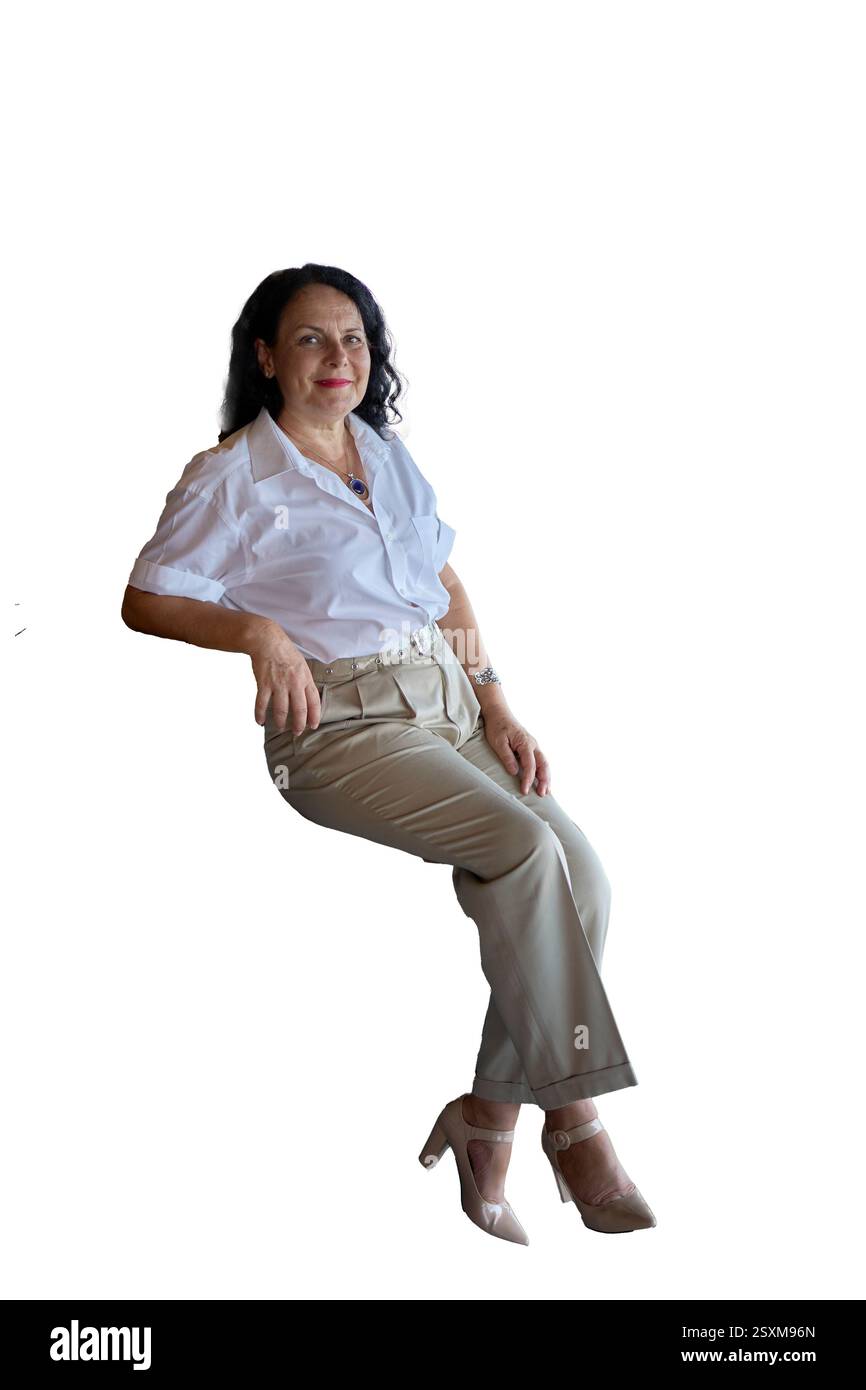 an donna anziana in elegante abito da lavoro estivo isolato, png, Foto Stock
