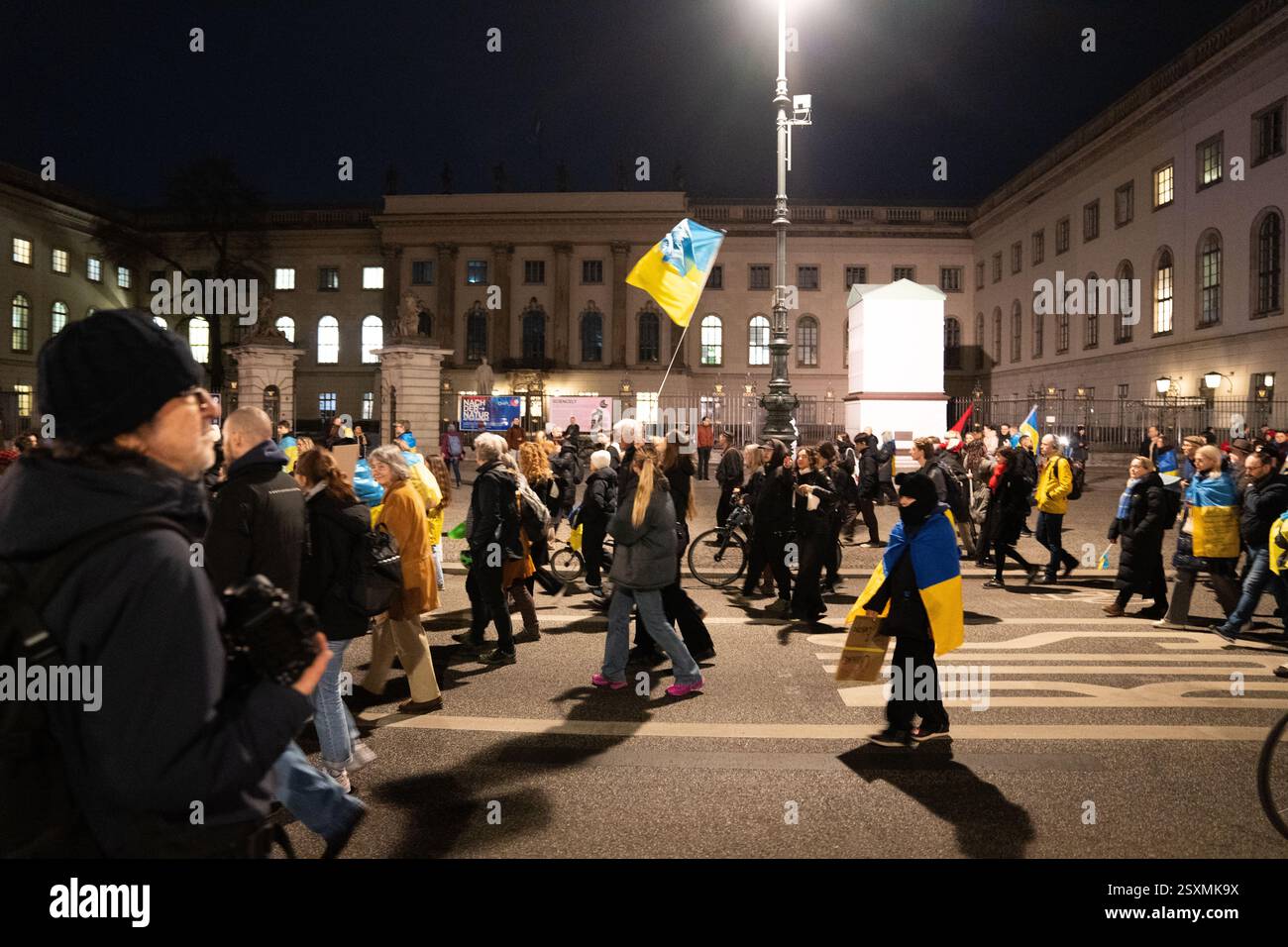 Dimostrazione Ucraina per il 3 ° anniversario della guerra di Russia contro l'Ucraina Foto Stock
