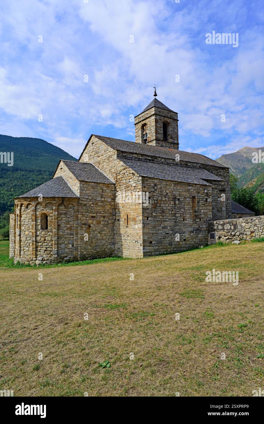 Barruera, chiesa di Sant Feliu (romanica, XI-XII secolo). Patrimonio dell'umanità dell'UNESCO; comune di Vall de Boí, alta Ribaganza, Lleida, Catalogna, Spagna. Foto Stock