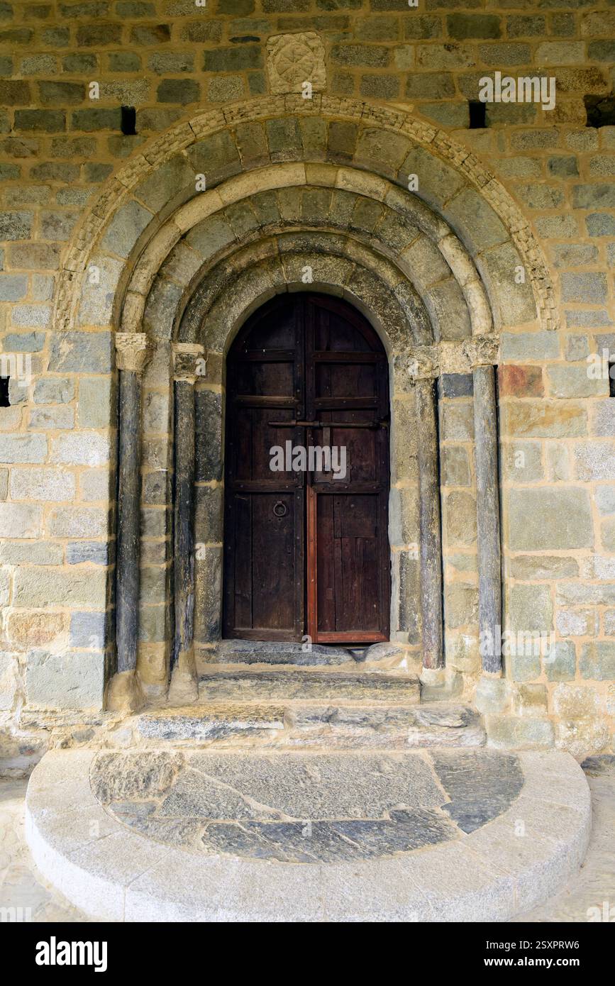 Durro, la Nativitat de la Mare de Déu (romanico, XII secolo). Comune di Vall de Boí, alta Ribaganza, Lleida, Catalogna, Spagna. Foto Stock