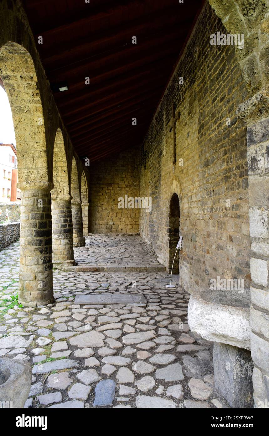 Erill la Vall, chiesa di Santa Eulàlia (romanica, XI-XII secolo). Patrimonio mondiale dell'UNESCO. Comune di Vall de Boí, alta Ribaganza, Lleida, Catalogna, Foto Stock