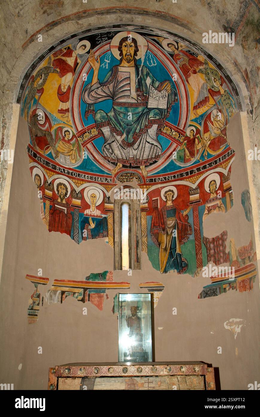 Taüll, chiesa di Sant Climent (romanica, XI secolo). Patrimonio mondiale dell'UNESCO. Pantocratore. Vall de Boí, alta Ribaganza, Lleida, Catalogna, Spagna. Foto Stock