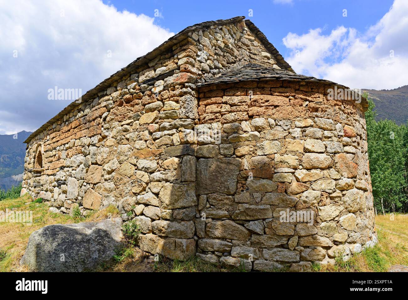 Taüll, eremo di Sant Quirc (romanico, XII secolo). Vall de Boí, alta Ribaganza, Lleida, Catalogna, Spagna. Foto Stock