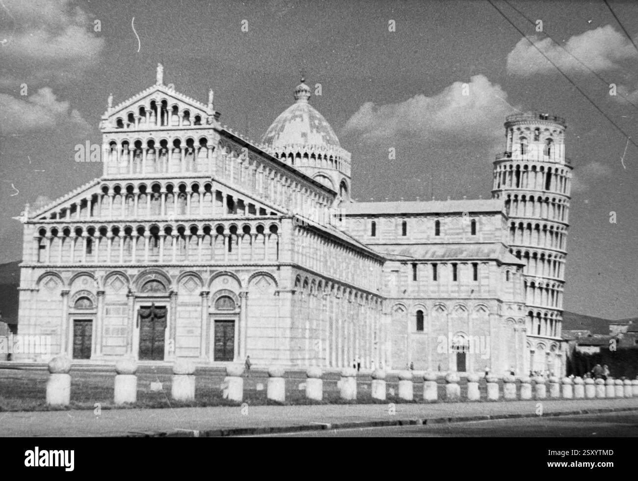 1940 Regno Unito: Vintage retro Old Black and White foto di persone al lavoro e in vacanza. Abbigliamento d'epoca e luogo. Foto Stock