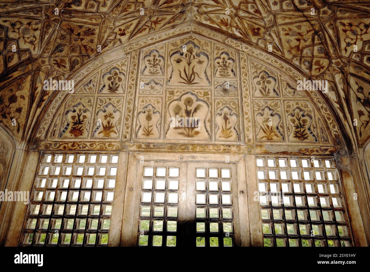 Fiori di pietra di marmo manifatture red fort, Agra, Uttar Pradesh, India, Asia Foto Stock