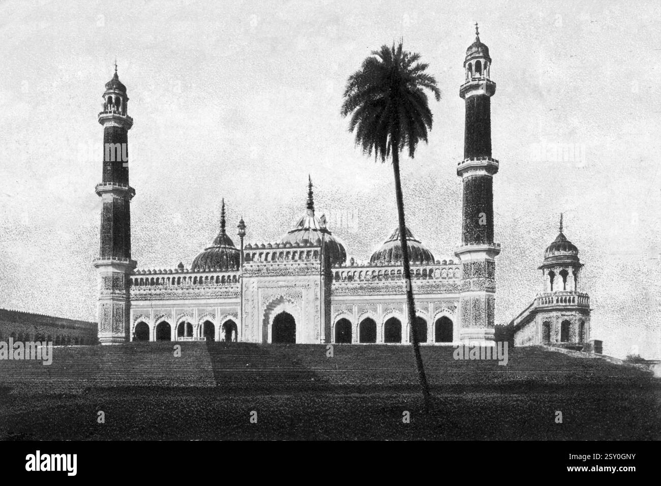 Vecchia foto d'epoca della grande Moschea Imambara Lucknow uttra pradesh India Foto Stock