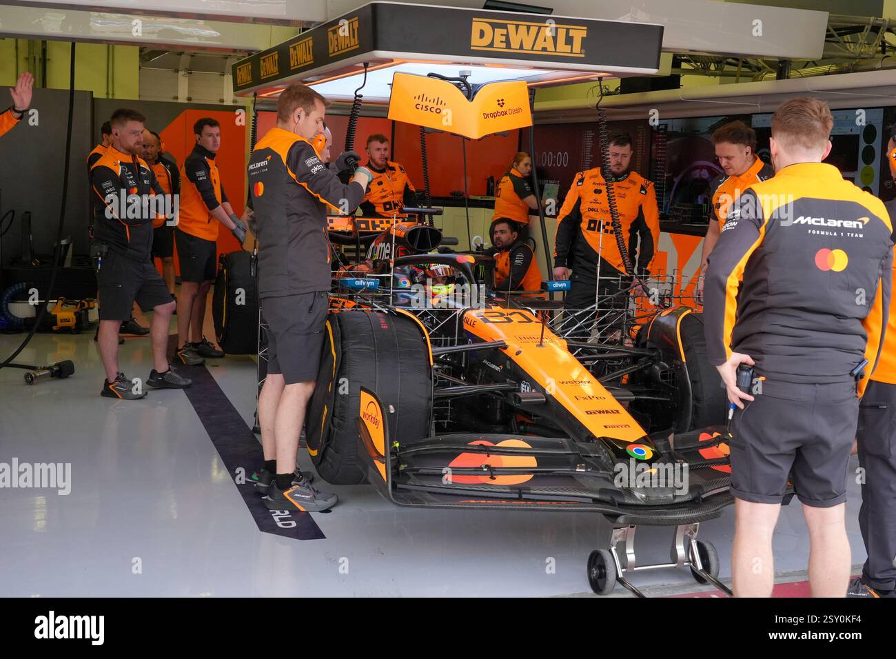 Sakhir, Bahrein. 26 febbraio 2025. Oscar Piastri, durante il test di Formula 1, al circuito Internazionale del Bahrain. Crediti: Alessio Morgese/Alessio Morgese/Emage/Alamy live news Foto Stock