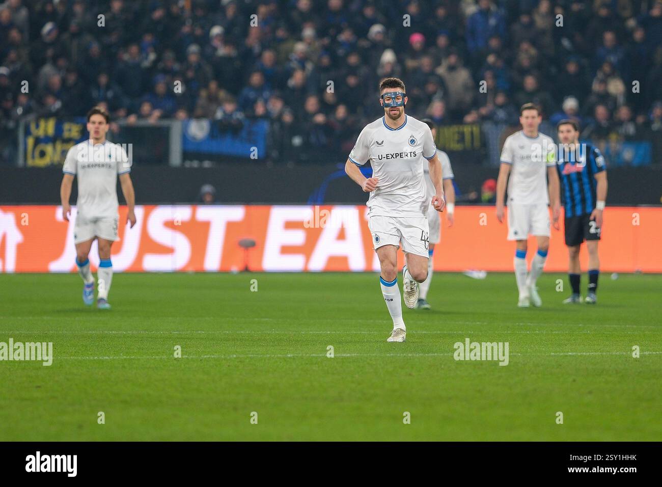 Brandon Mechele del Club Brugge VK durante la fase di eliminazione diretta della UEFA Champions League 2024/2025 2° partita di calcio principale tra Atalanta BC e. Foto Stock