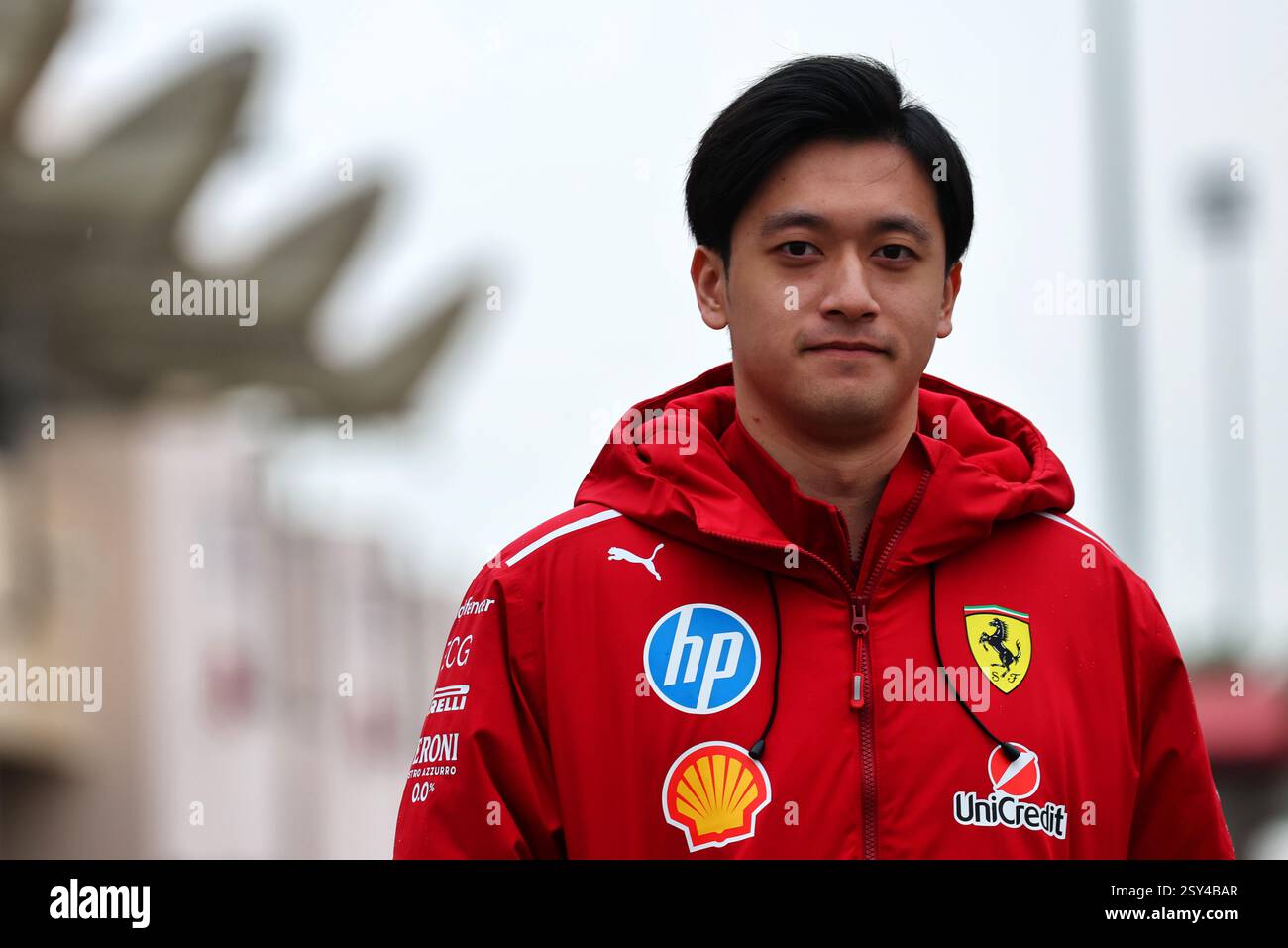Sakhir, Bahrein. 27 febbraio 2025. Autista Zhou Guanyu (CHN) Ferrari Reserve. 27.02.2025. Formula 1 test, Sakhir, Bahrein, giorno due. Il credito fotografico dovrebbe essere: XPB/Alamy Live News. Foto Stock