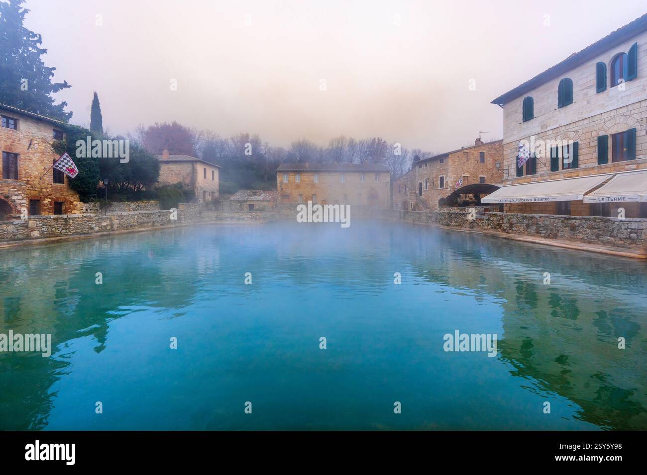 Piscina termale pubblica bagno Vignoni Foto Stock