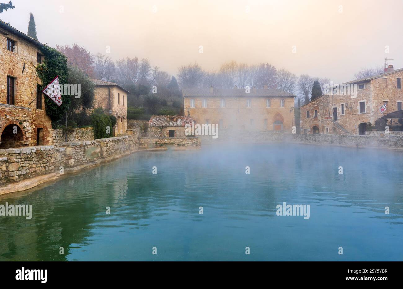 Piscina termale pubblica bagno Vignoni Foto Stock