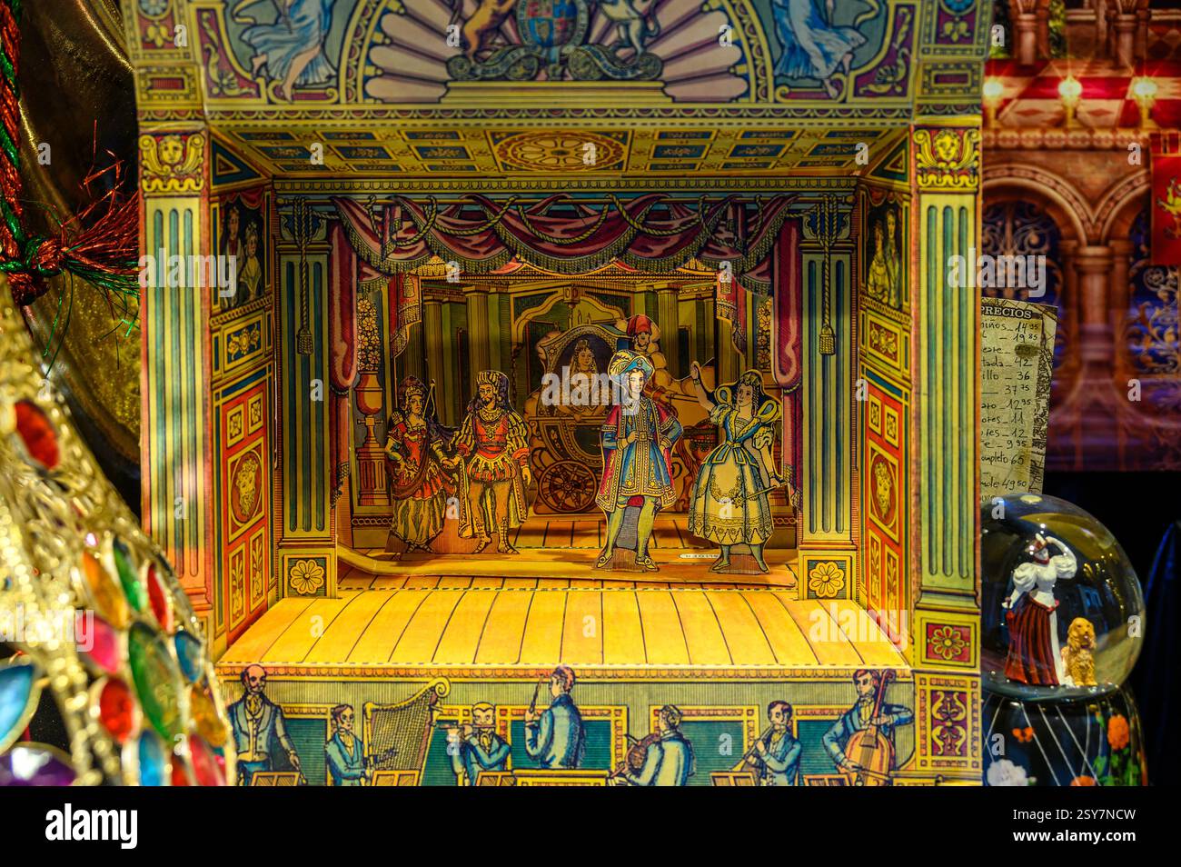 Primo piano di un oggetto souvenir in una mostra al dettaglio, Madrid, Spagna Foto Stock